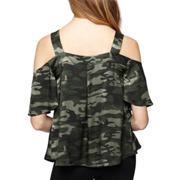 Sanctuary Drea Bare Camo Print Shoulder Blouse - Picture 2 of 8